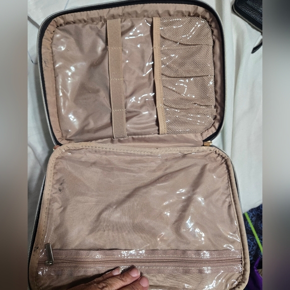 Bafamye Makeup Travel Bag Women, Large Cosmetic Case, Makeup Bag Organizer - Picture 7 of 9